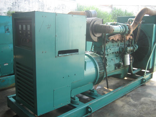 府谷租赁发电机- 发电机碳刷磨损的原因是什么