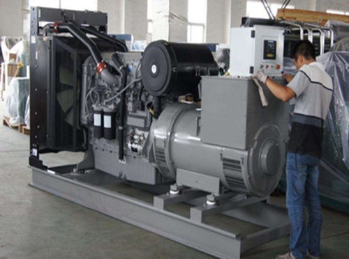 府谷柴油发电机组和储能设备配合使用的案例